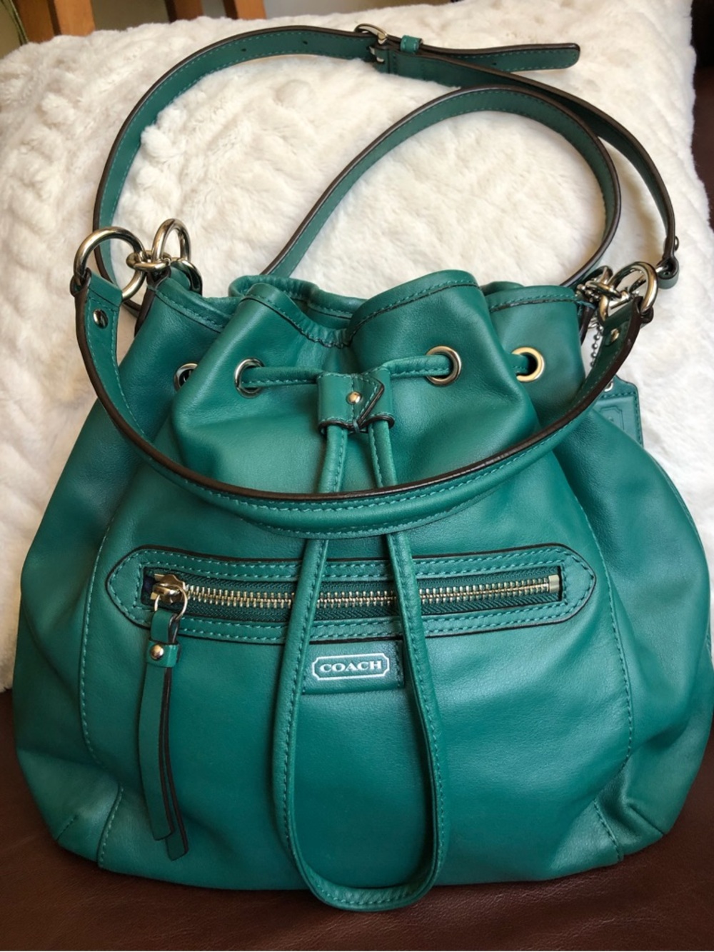 COACH Jade Green Leather Drawstring Shoulder Bag - Picture 2 of 14